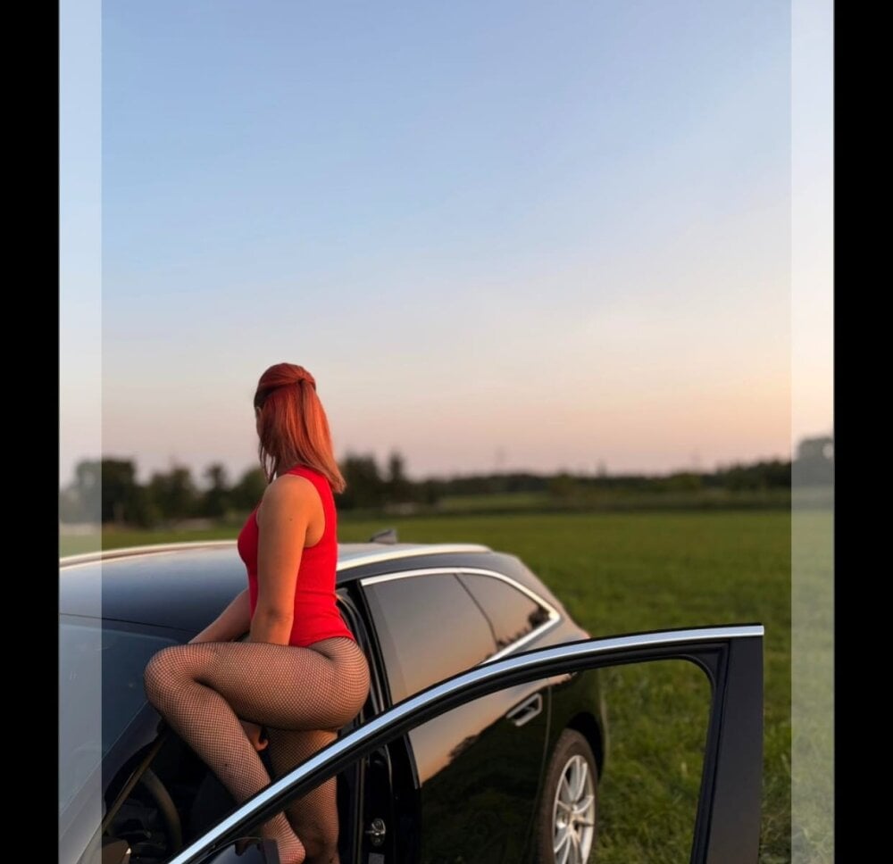 Redhairbiitch Chatroom