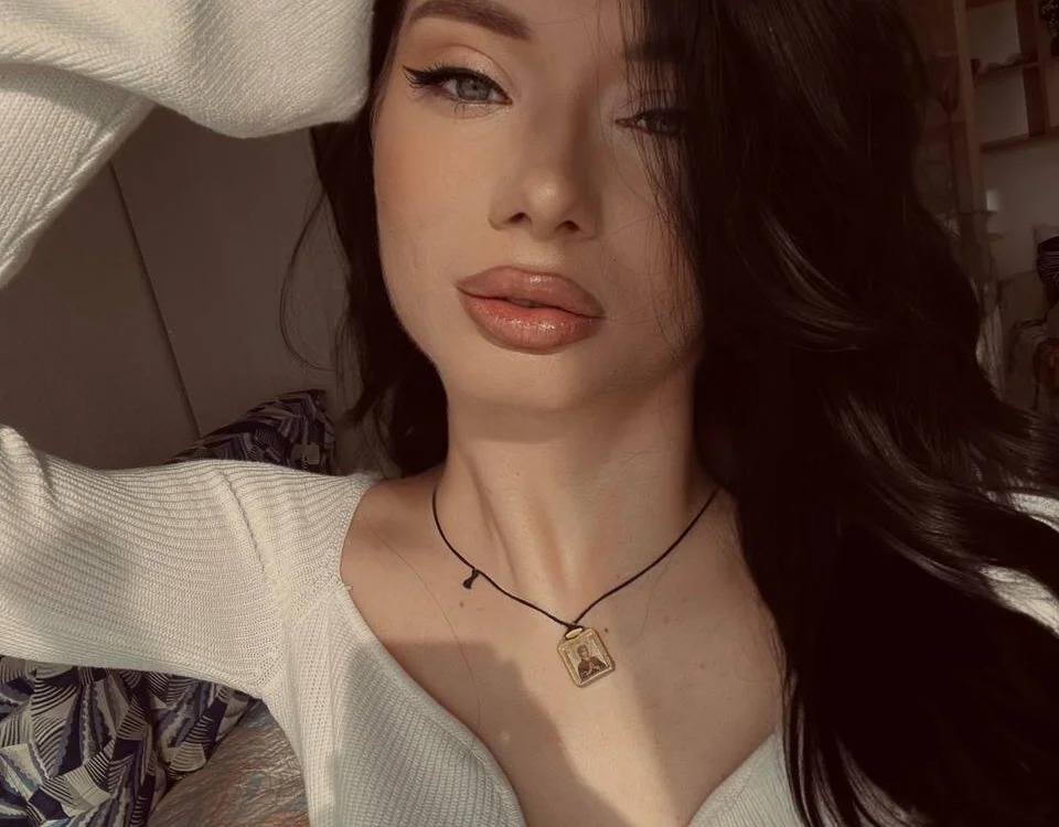 RenataBrought Chatroom