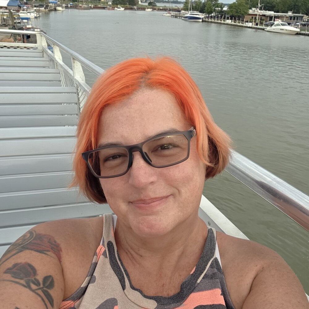 ReneeReigns Chatroom