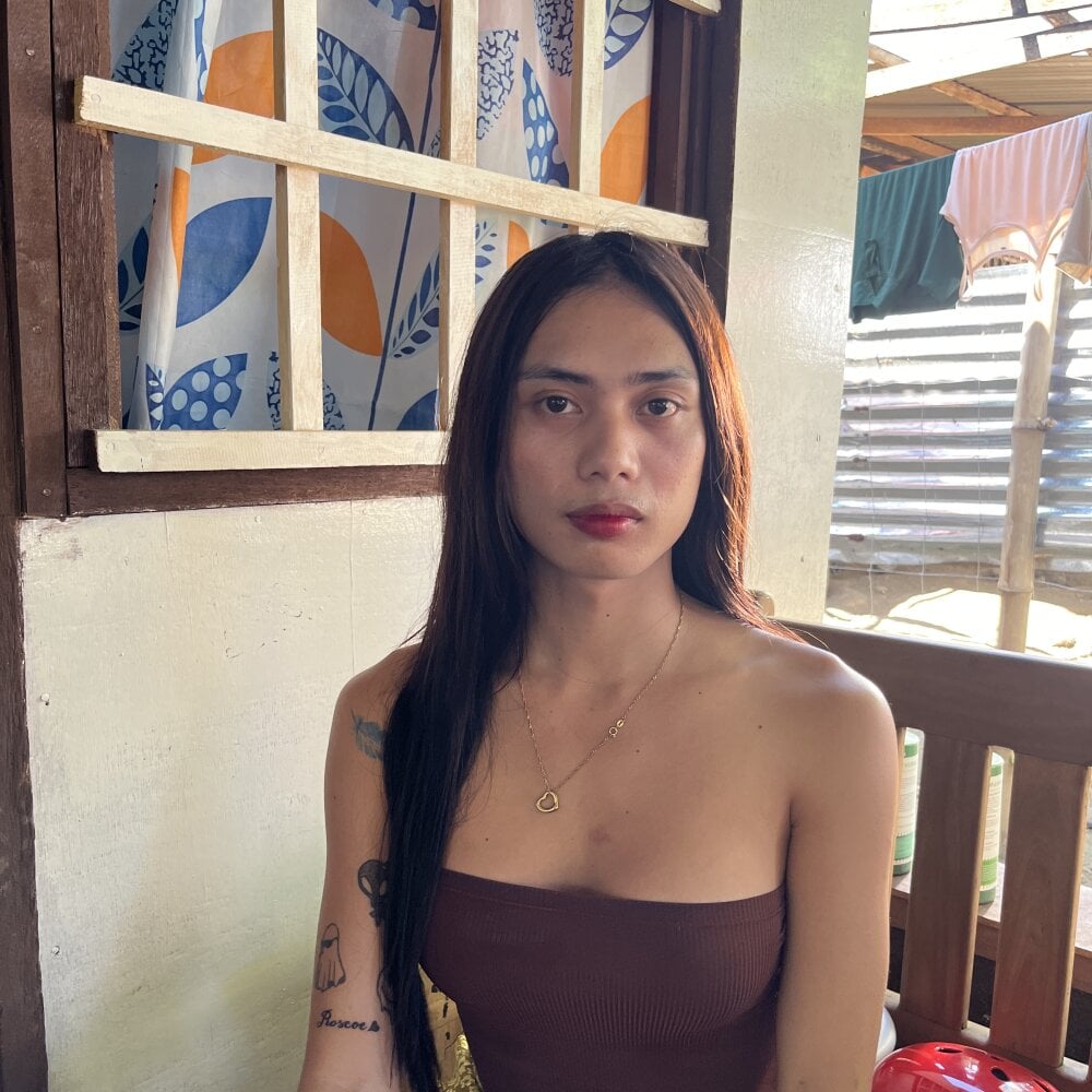 Rhiann22 Chatroom