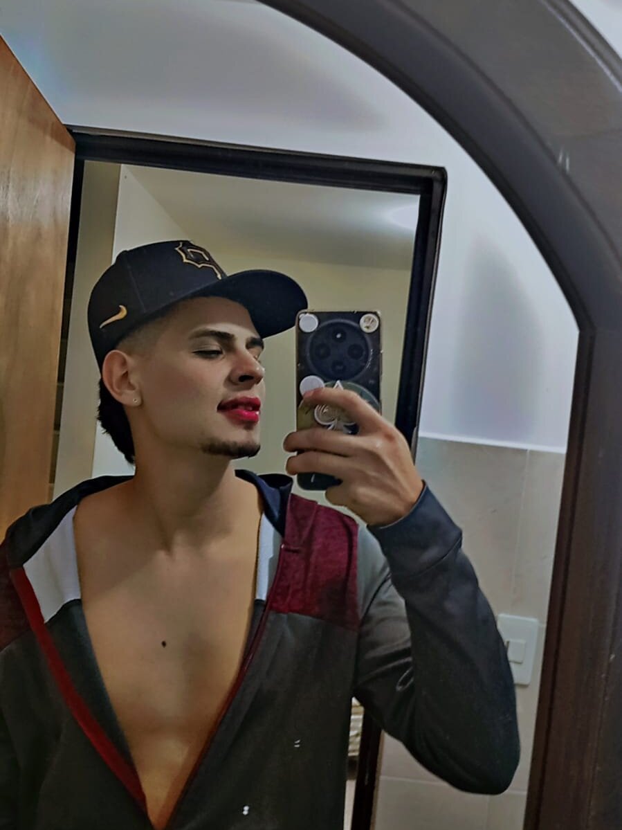 Richards_lorens Chatroom
