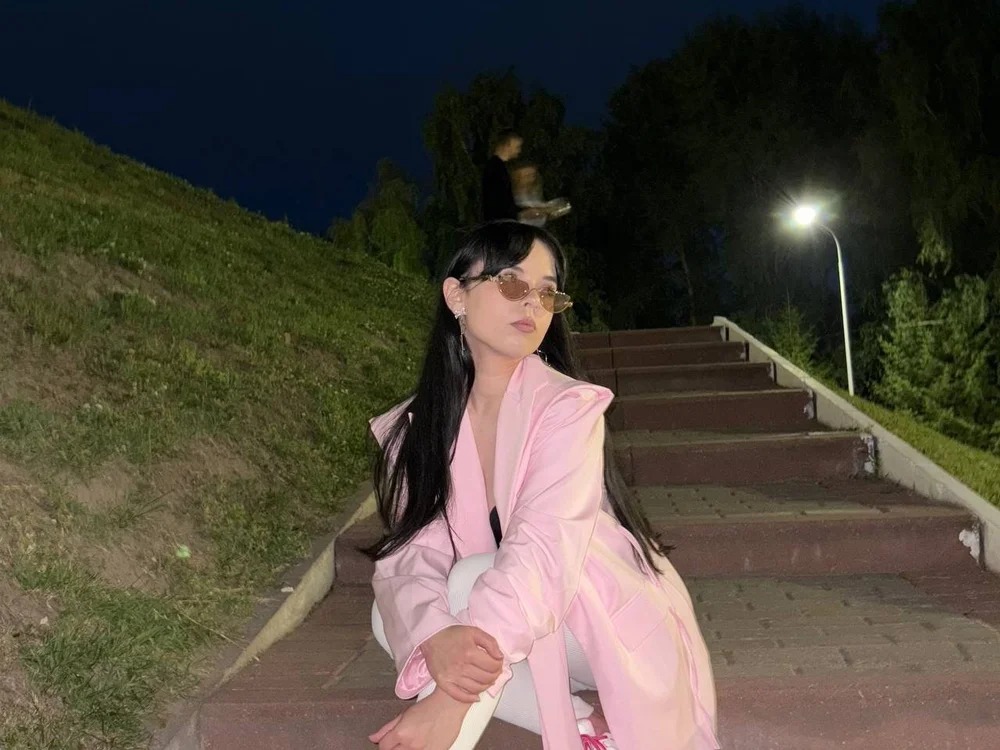 Rina_Ray_ Chatroom