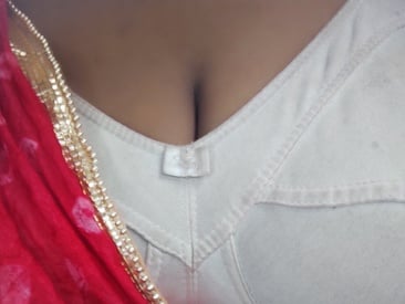 ritika-hot