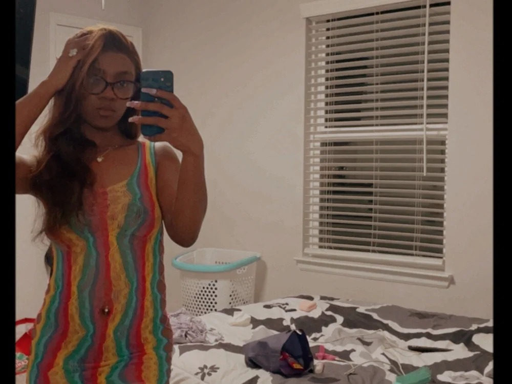RobynAmour Chatroom