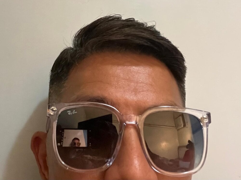 RockHard_YummyCock Chatroom