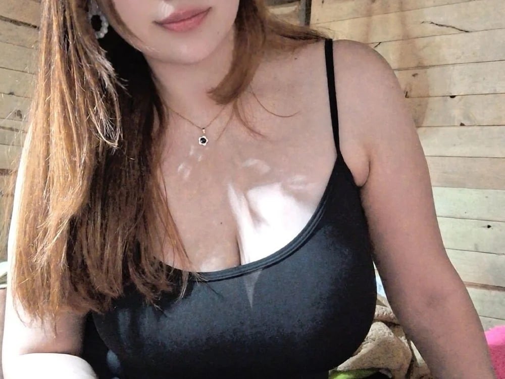 Rosa_Phone Chatroom