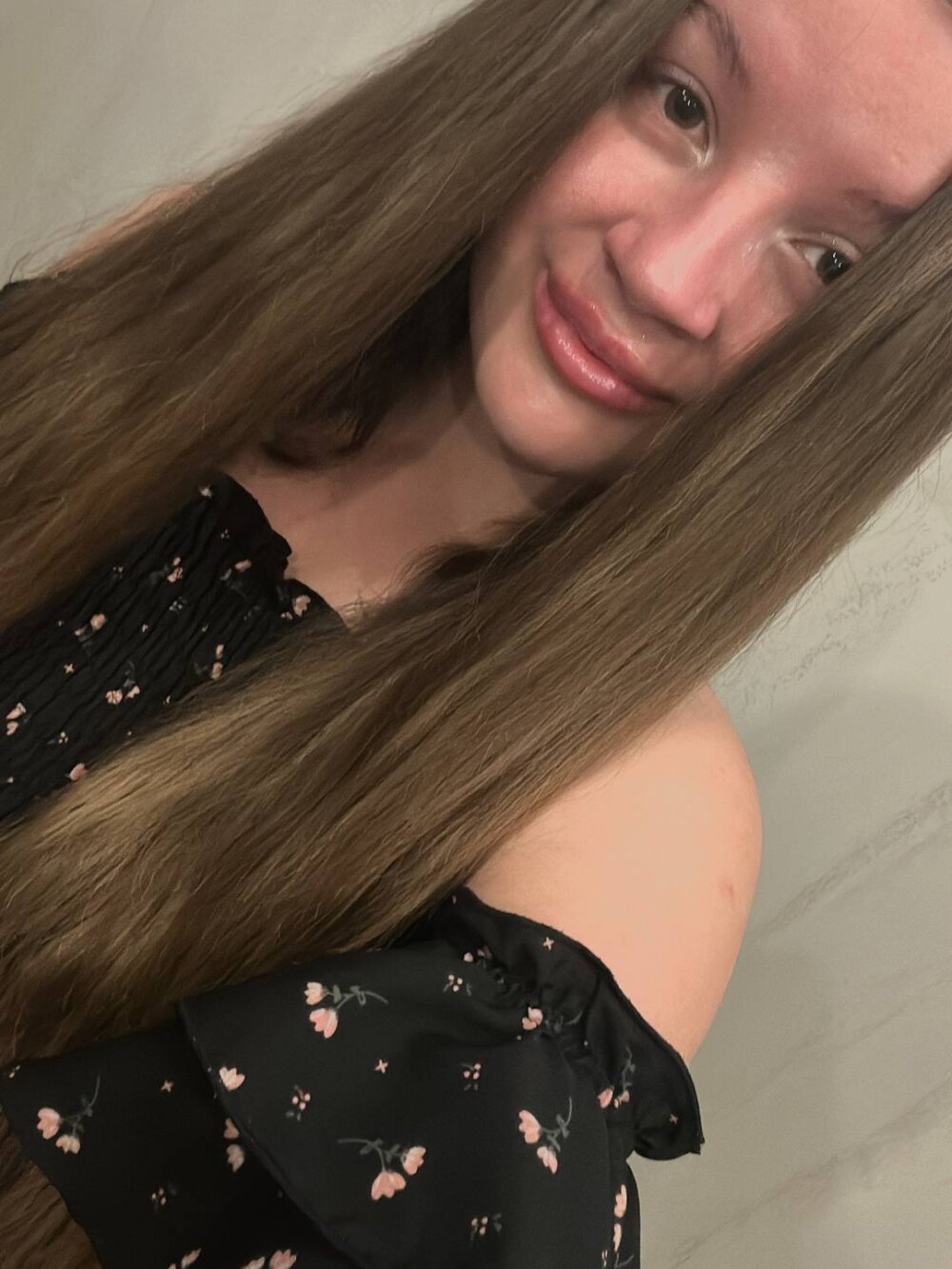 Rosaline_lov Chatroom