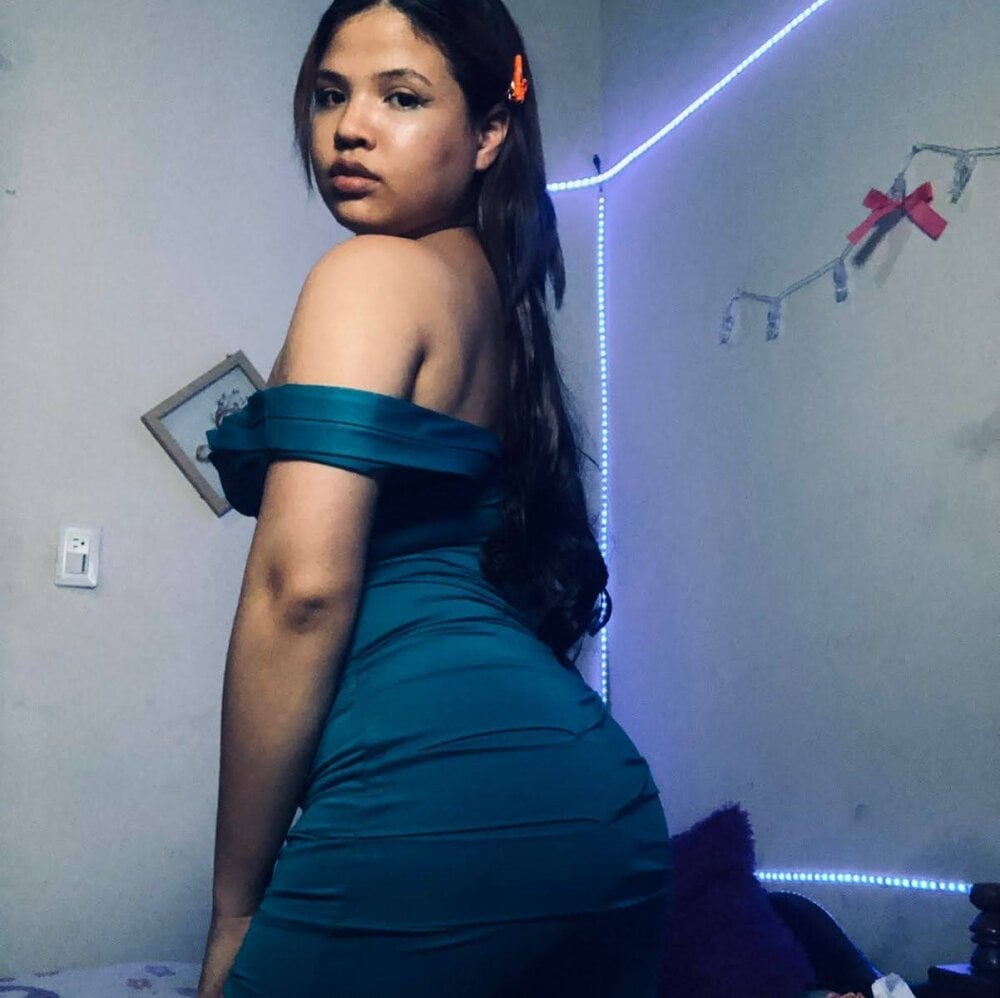 RoseCalloway Chatroom