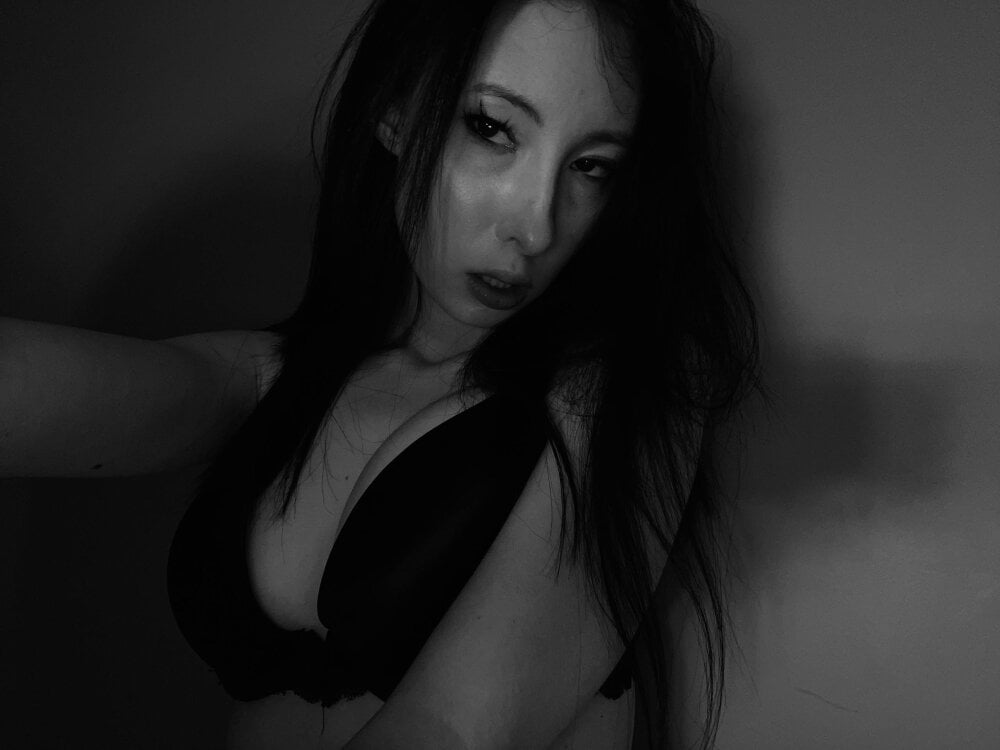 RoseEverhart Webcam Profile Picture RoseEverhart Chatroom