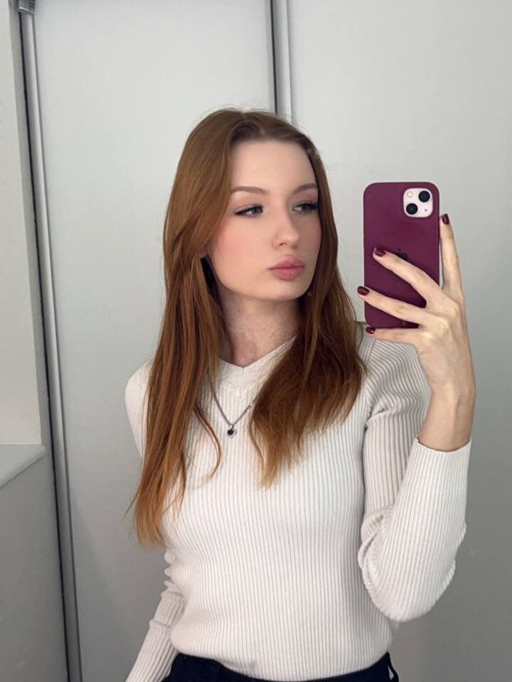 Rose_Kelly_ Chatroom