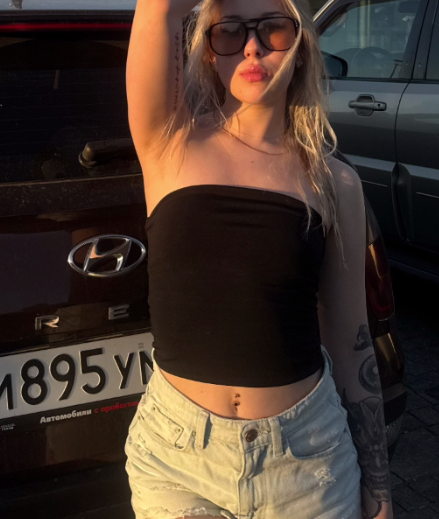 Rose_Lachrymose Chatroom