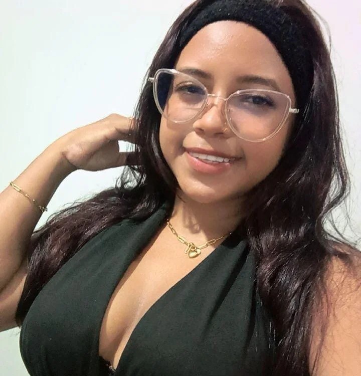 Rose_lildoll Chatroom