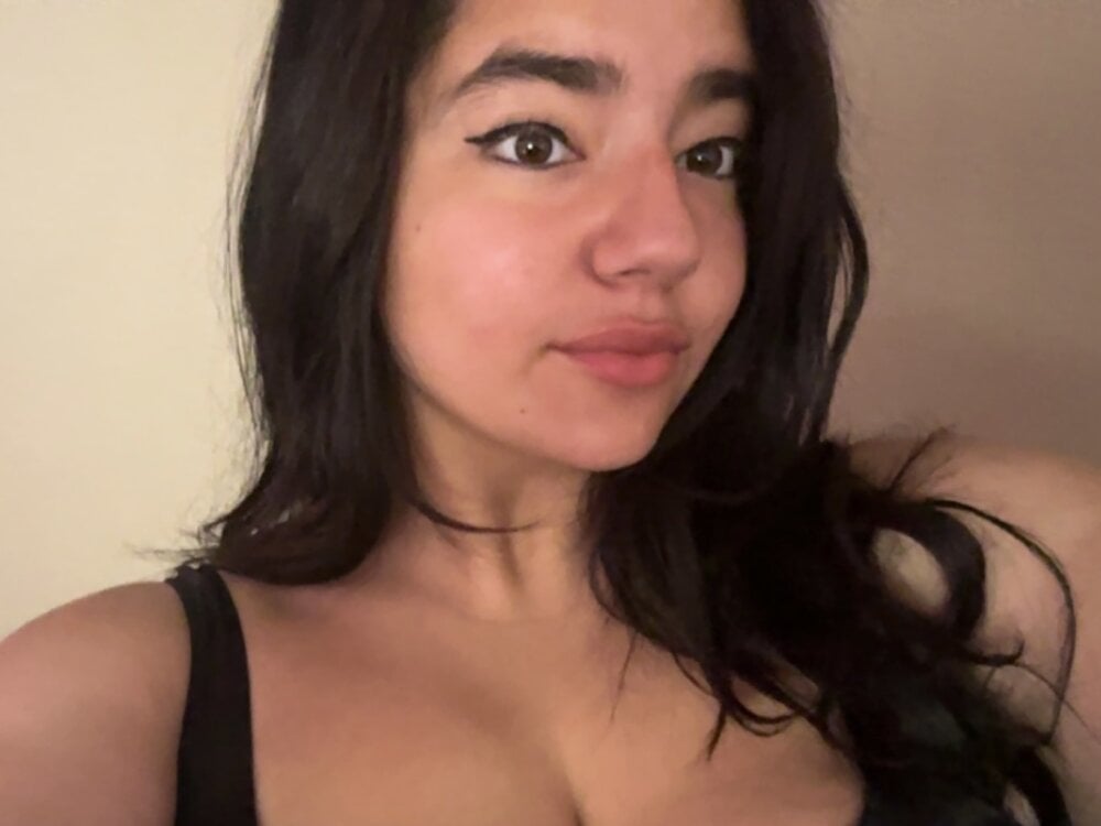 RoxyFoxy2026 Chatroom