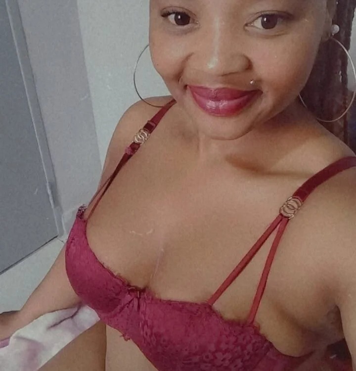 RoxyLuv21 Chatroom