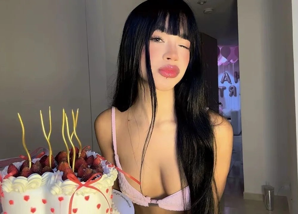 RoyalSeduction_ Chatroom