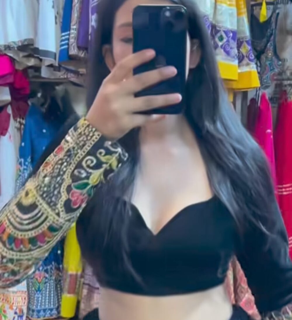 Ruchika-Queen Chatroom
