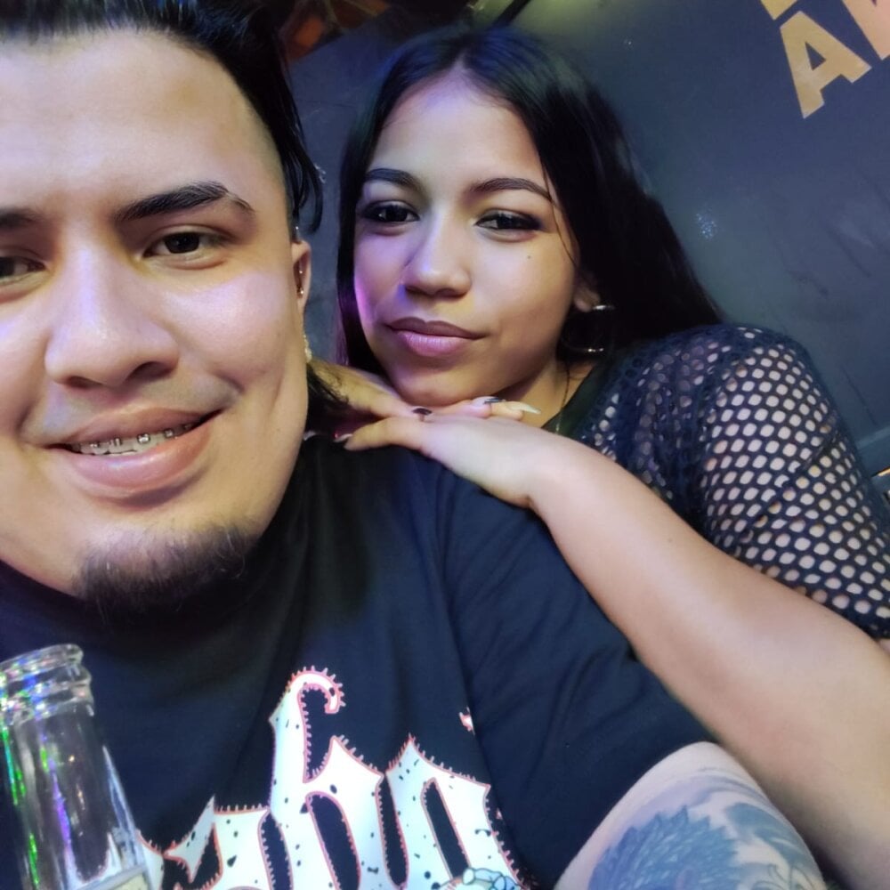 RyanAndYuleimys Chatroom