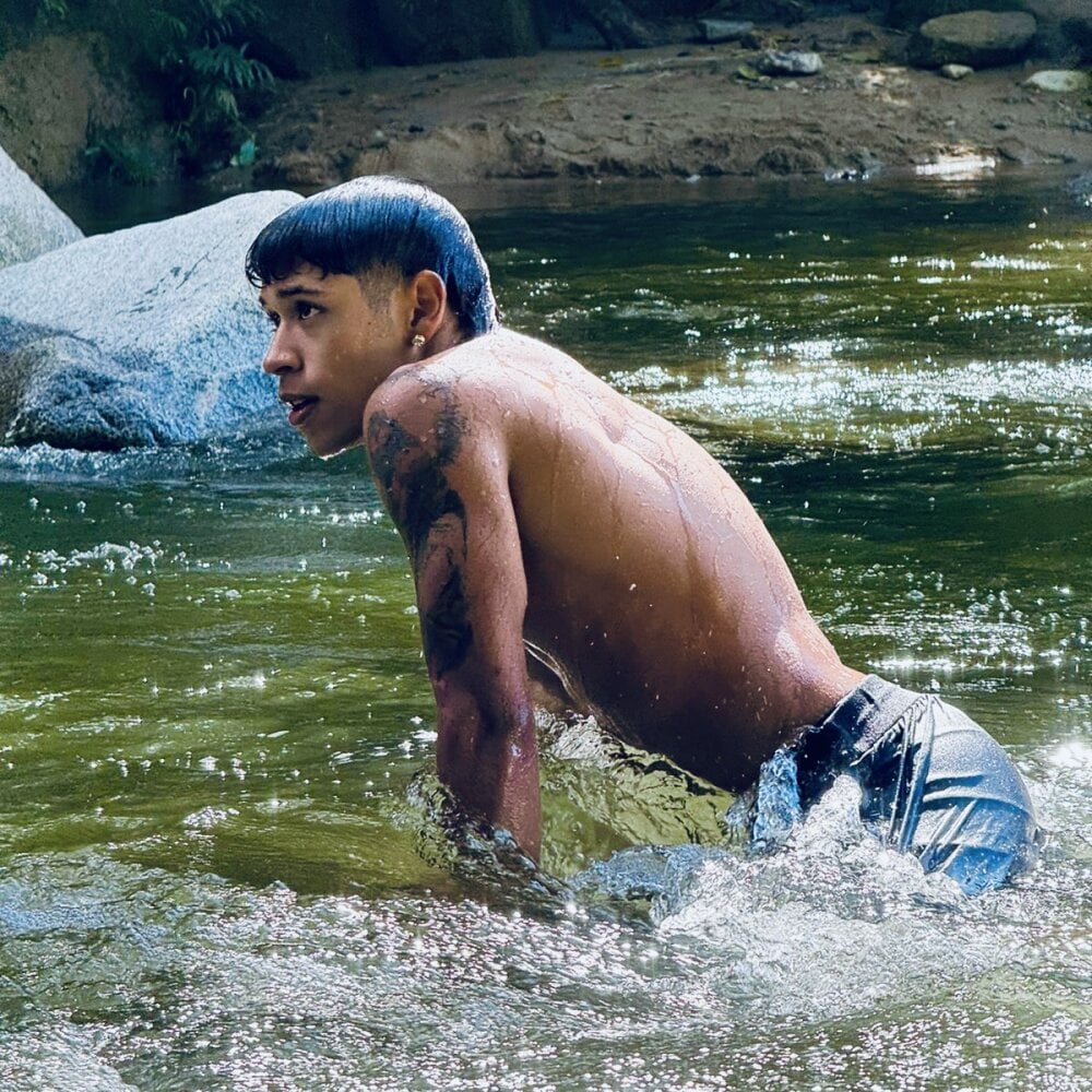 Ryan_and_Aria Chatroom