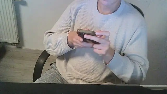 Ryuga369 Chatroom