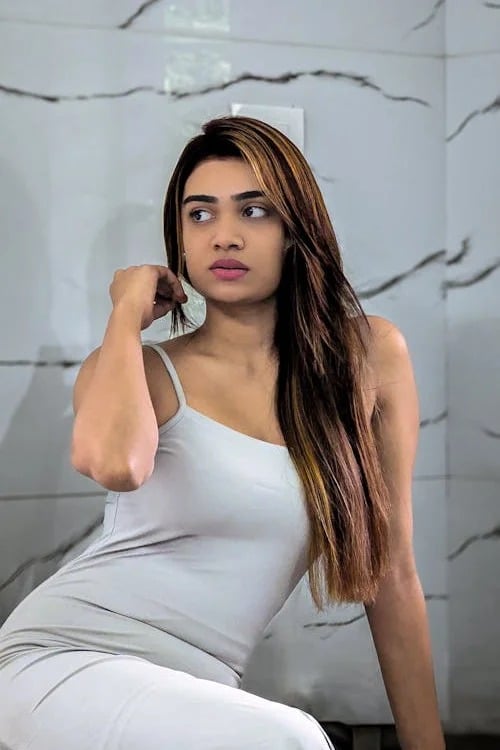 SANIYA_SHARMA20 Chatroom