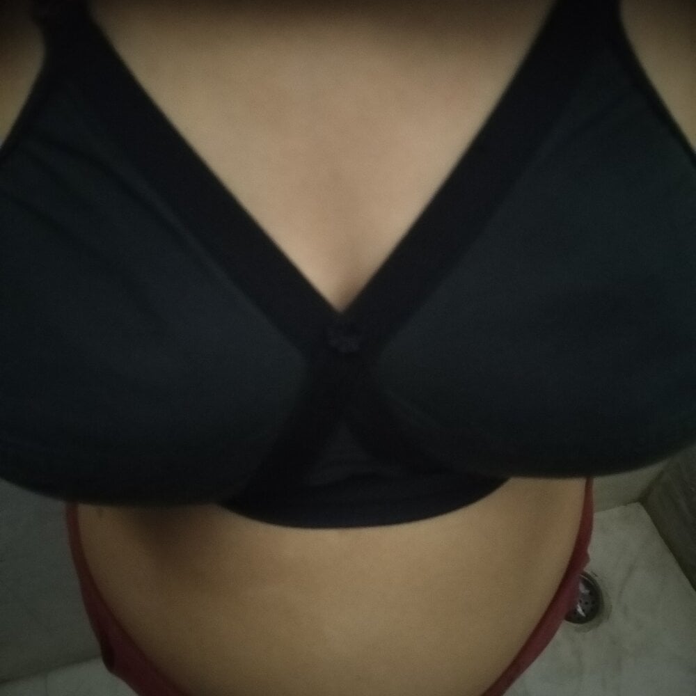 SARIKA_GUPTA Chatroom