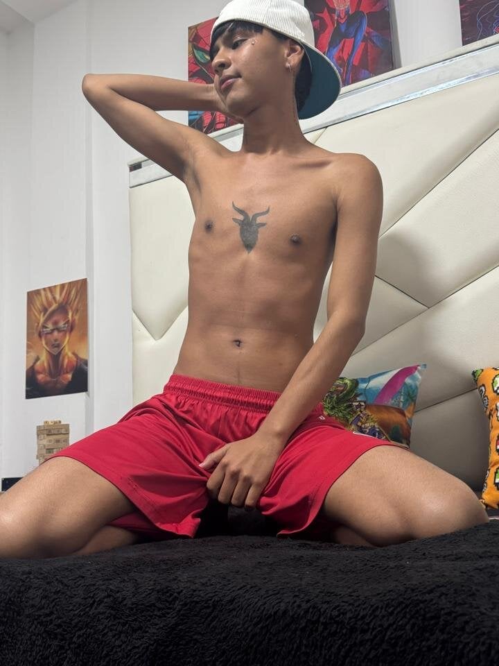 SEBAS_LOVER_ Webcam Profile Picture SEBAS_LOVER_ Chatroom