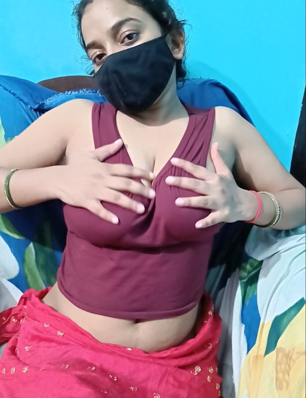 SEXI-bhabhi-rimi Chatroom