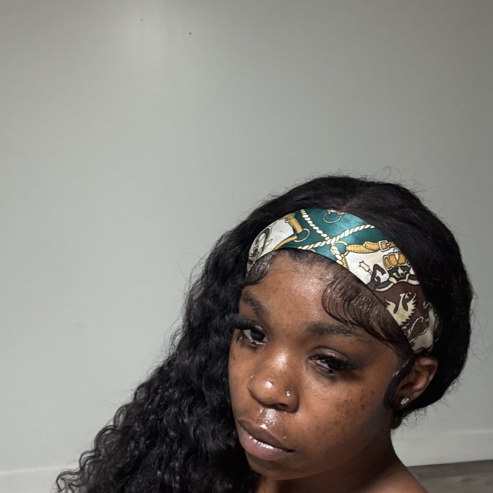 SEXXIAFTERDARK Chatroom