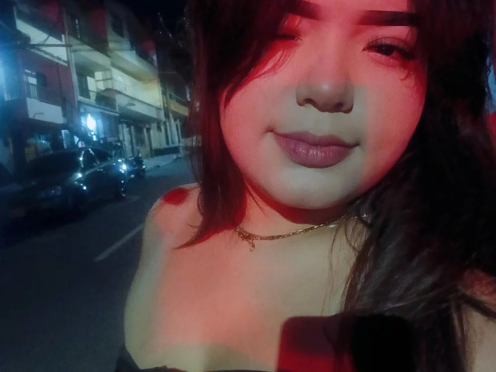 SUSSY_666 Chatroom