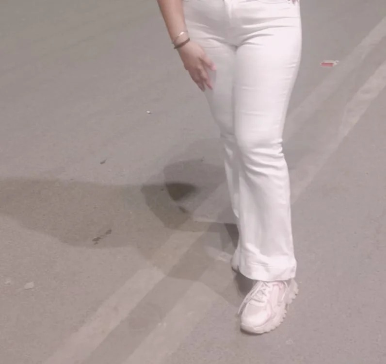 SUZI_777 Chatroom