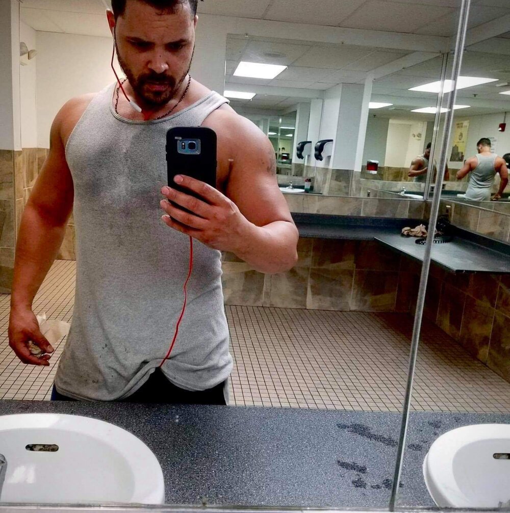 Sabastion_hung Chatroom