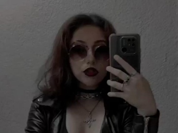 sabbathsinclair's Live Webcam sabbathsinclair