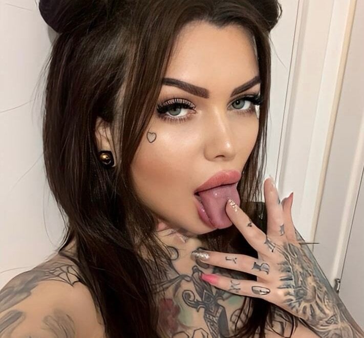 SabrinaMuller Chatroom