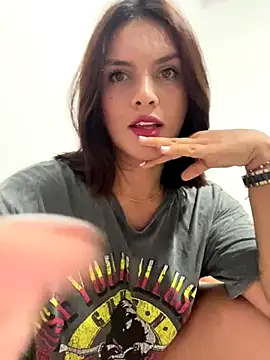 SabrinaVega Chatroom