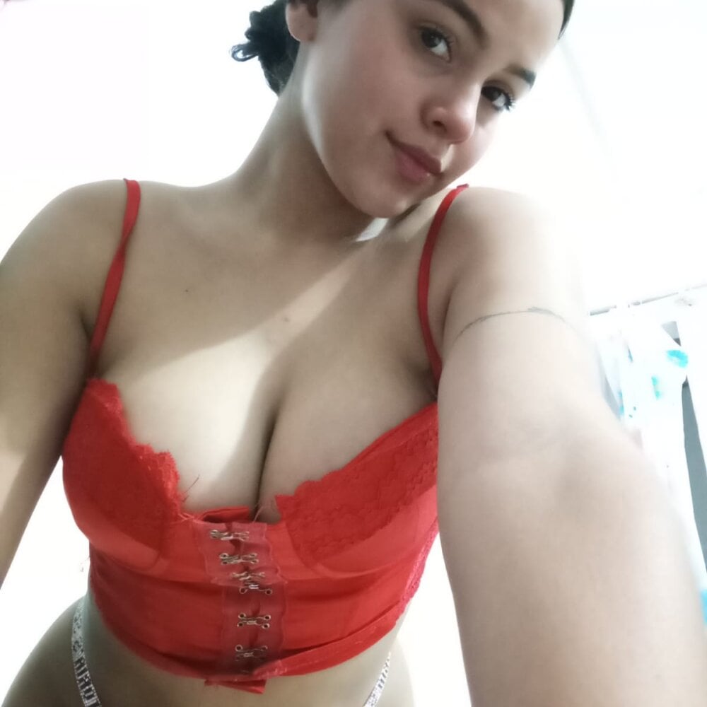 Sahara_30 Chatroom