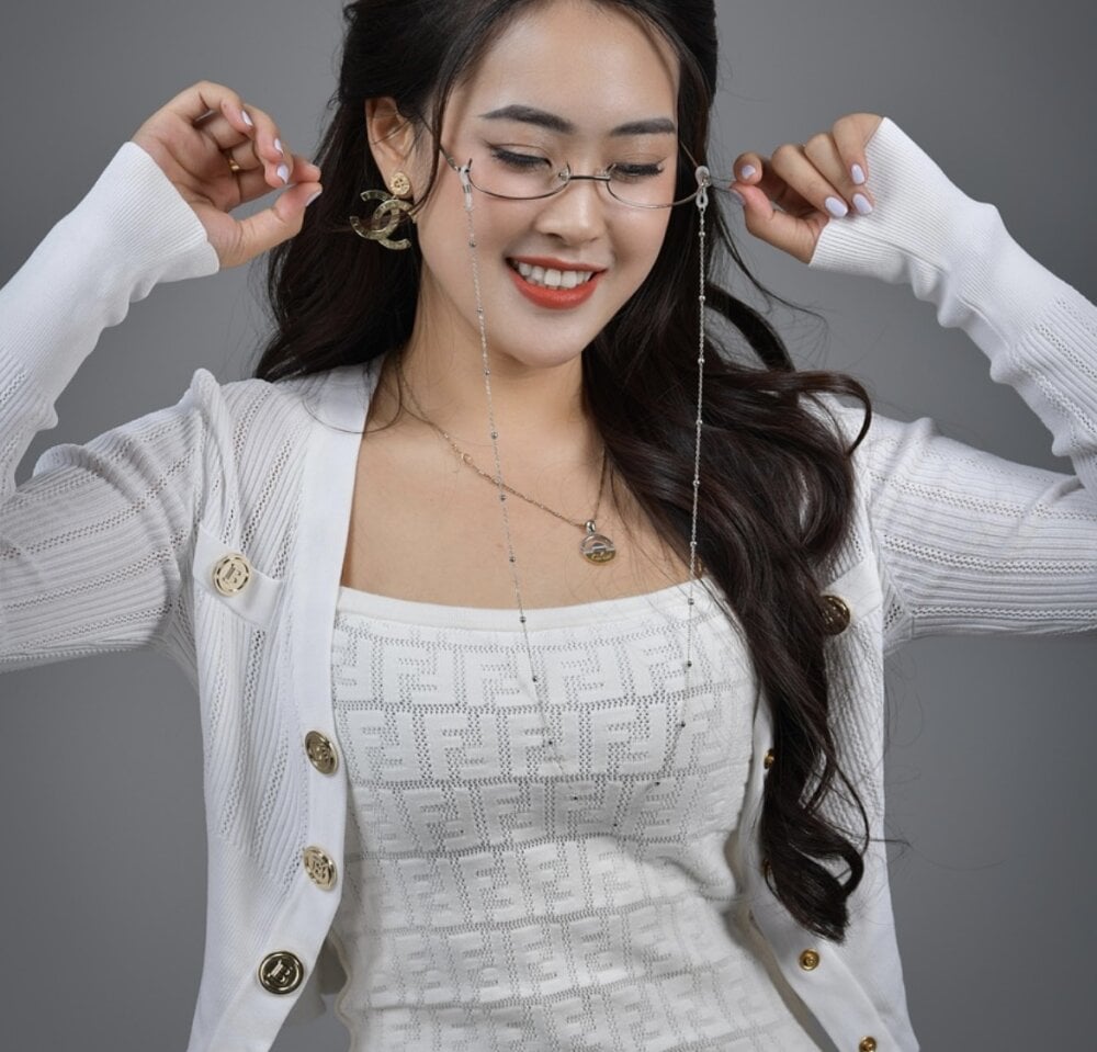Sakini_kawa Chatroom