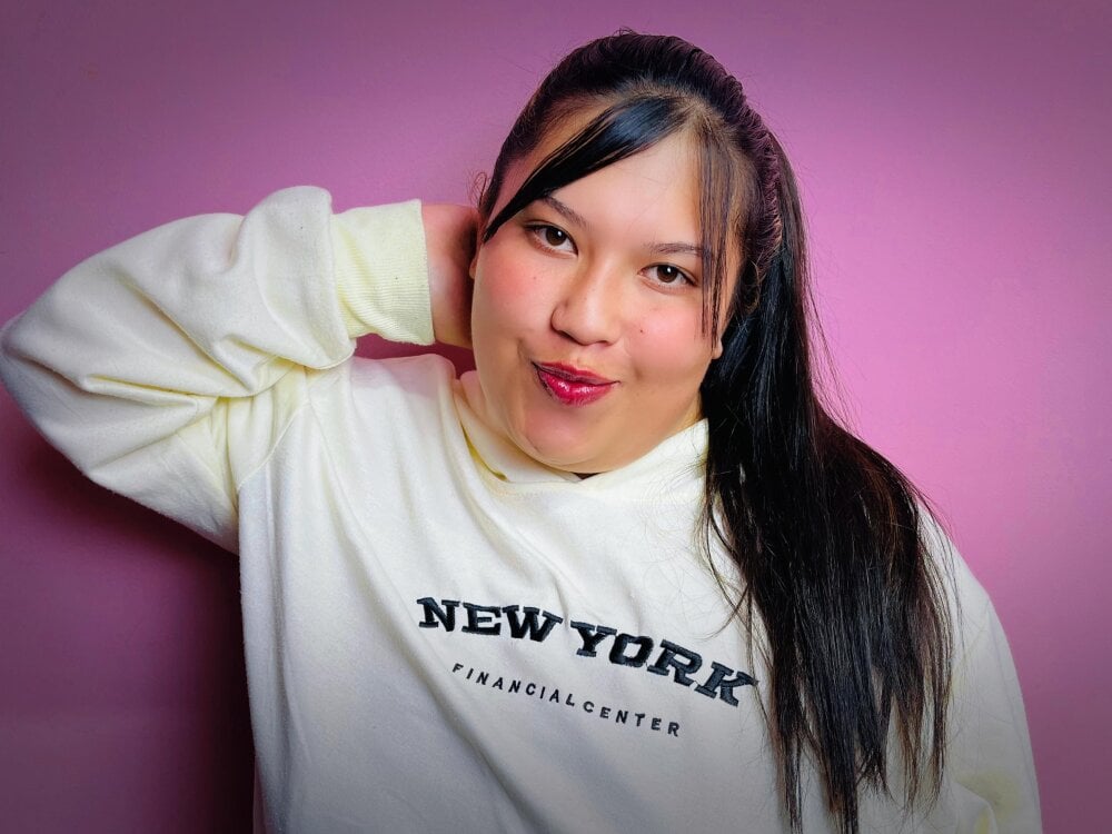 Salome_Curvy_ Chatroom