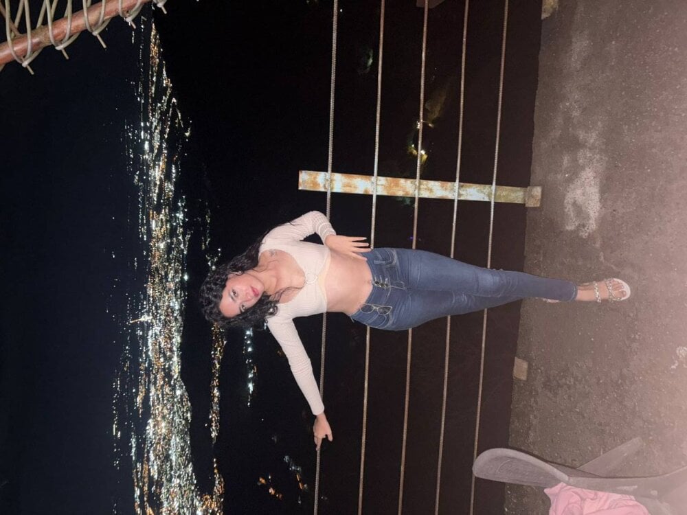 Salome_Rivas_ Chatroom