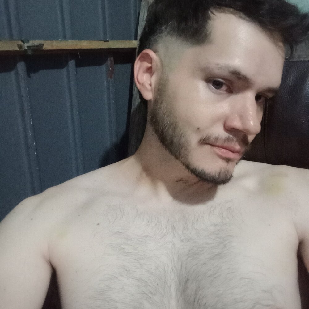 Salvador2122 Chatroom