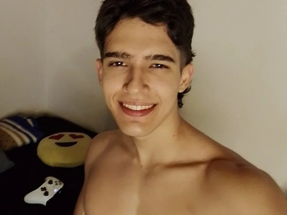 SamWell69_ Chatroom