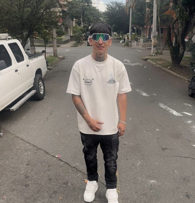 Sam_sexy_35x Chatroom