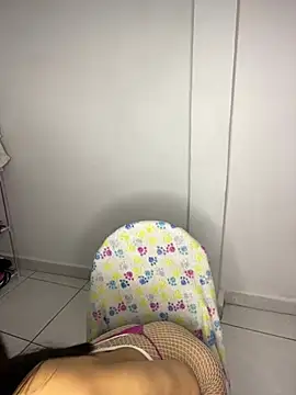 Samanta-Pink Chatroom