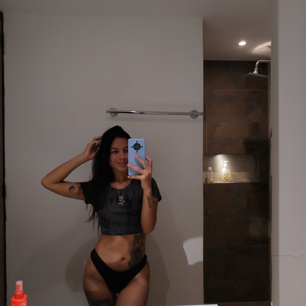 SamanthaElis Chatroom