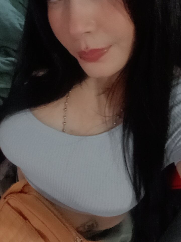 Samantha_Sexxy23 Chatroom