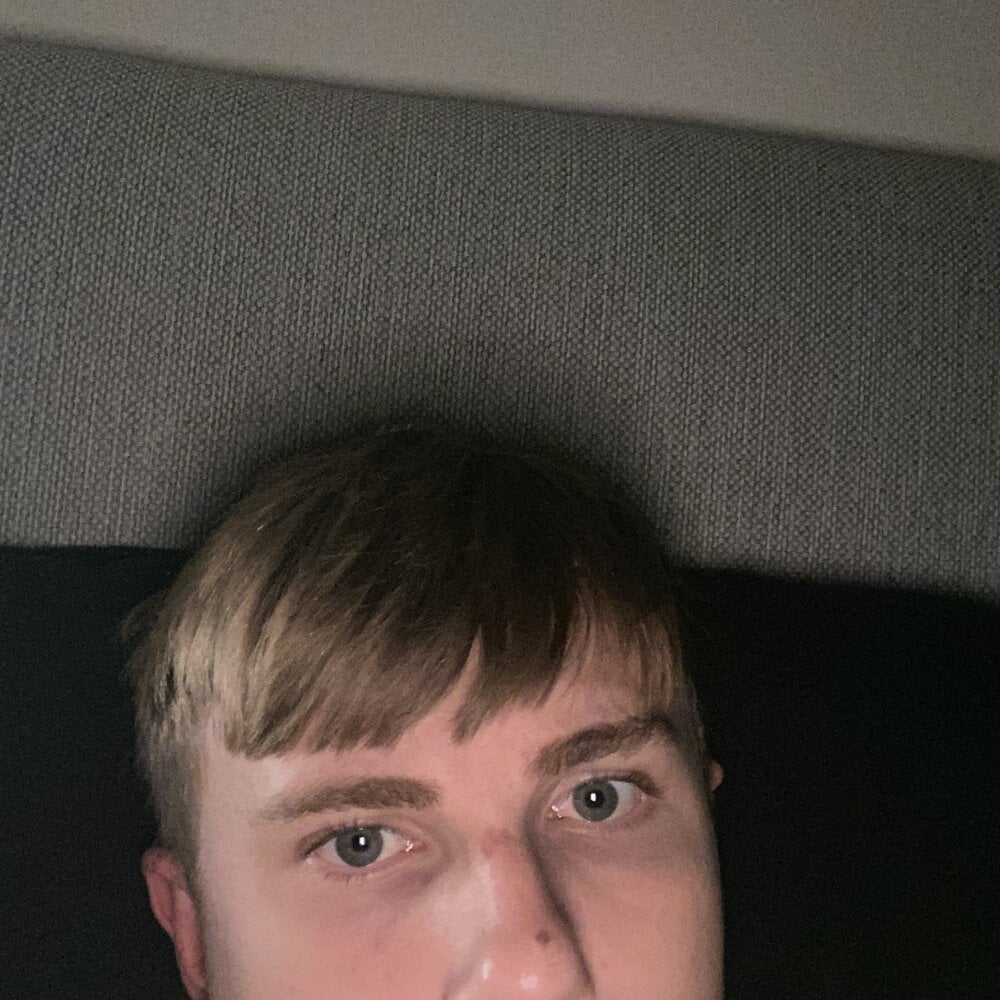 Sammyboy2211 Chatroom