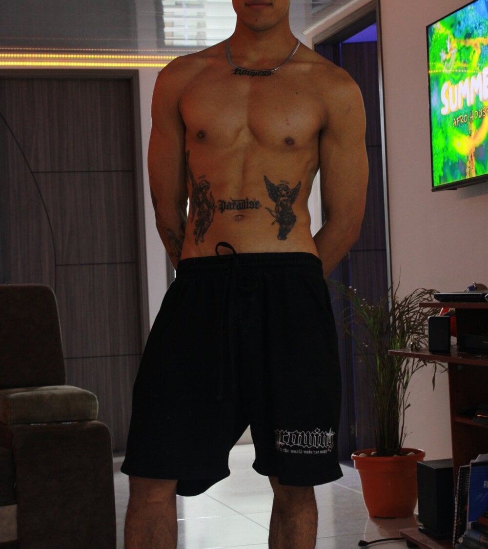 Santiagoo091 Chatroom