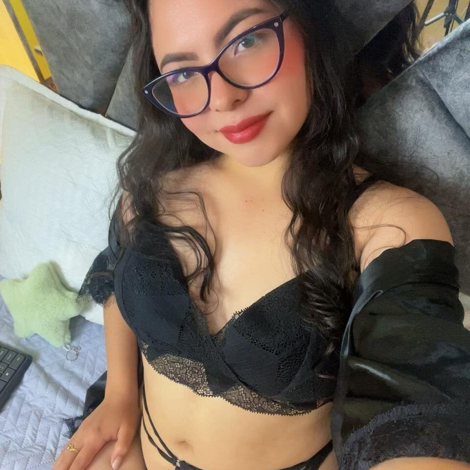 SaphiraLux Chatroom