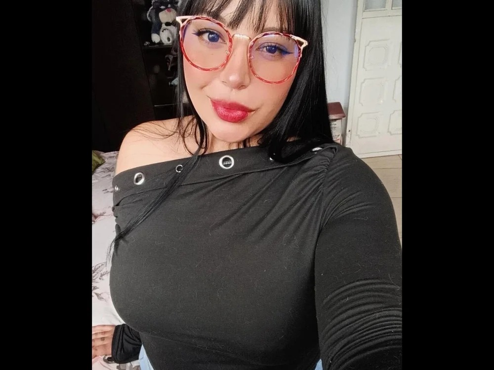 Sara13_b Chatroom