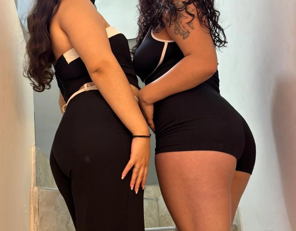 SaraANDLiz Chatroom