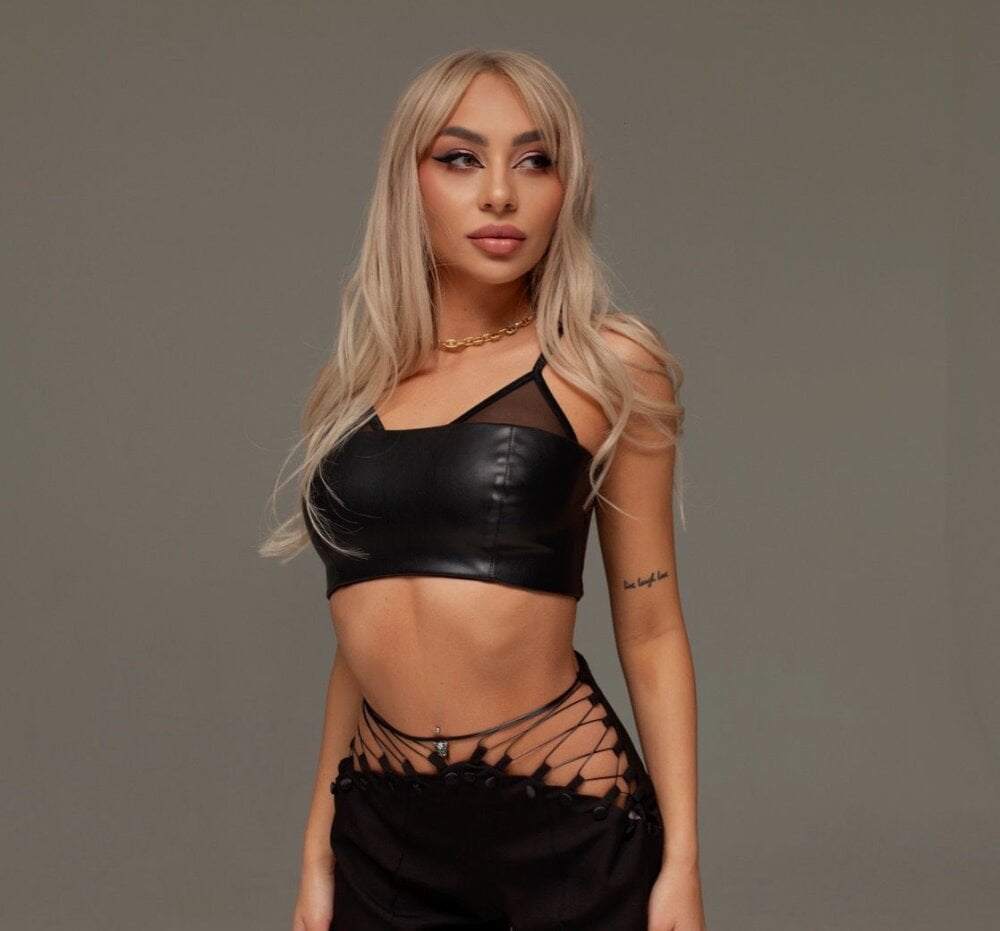 SaraShine_ Chatroom